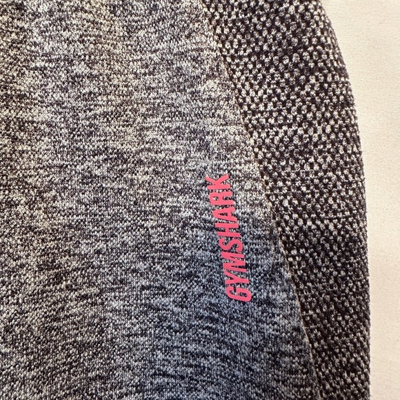 Gymshark Women’s Diffuse Seamless SOLD UNABLE TO DELETE - Picture 2 of 5